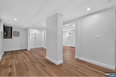 15 Morrissee Avenue, Wallington, NJ 07057 - Photo 32