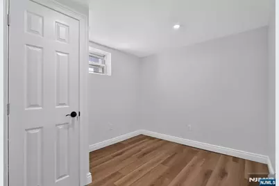 15 Morrissee Avenue, Wallington, NJ 07057 - Photo 30
