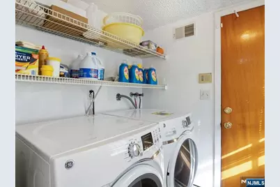 81 Hastings Avenue, Nutley, NJ 07110 - Photo 20