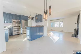 516 North St, Teaneck Township, NJ 07666 - Photo 2