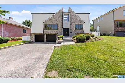 275 Alfred Avenue, Englewood Cliffs, NJ 07632 - Photo 1