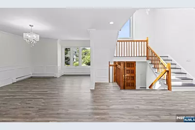 275 Alfred Avenue, Englewood Cliffs, NJ 07632 - Photo 10