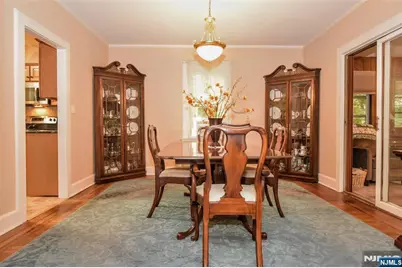255 Pearsall Avenue, Ridgewood, NJ 07450 - Photo 10