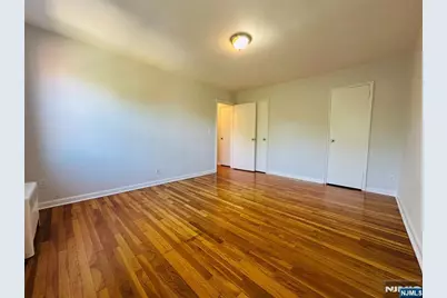 2330 Linwood Avenue 5C #5C, Fort Lee, NJ 07024 - Photo 6