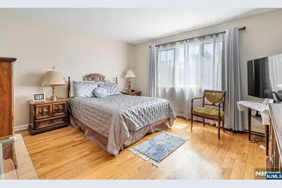 306 Desoto Place 2 #2, Fairview, NJ 07022 - Photo 12