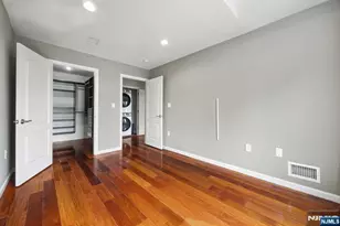 352 Gorge, Cliffside Park, NJ 07010 - Photo 16