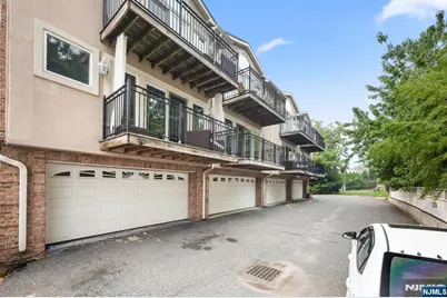 352 Gorge, Cliffside Park, NJ 07010 - Photo 24