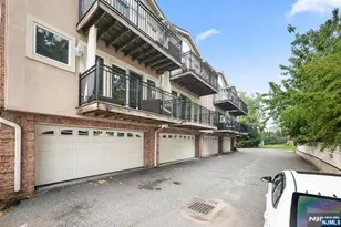 352 Gorge, Cliffside Park, NJ 07010 - Photo 24