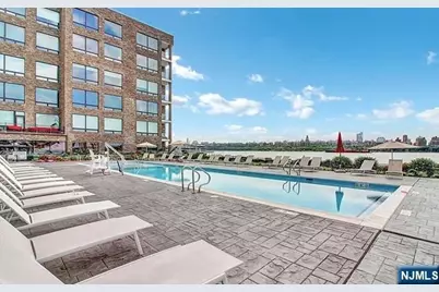 9 Somerset Lane 202 #202, Edgewater, NJ 07020 - Photo 16