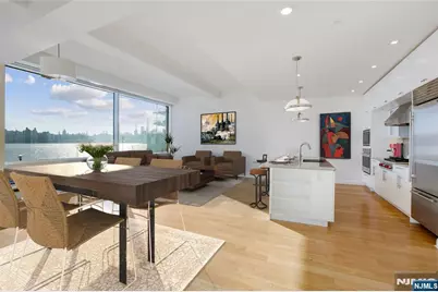 9 Somerset Lane 202 #202, Edgewater, NJ 07020 - Photo 4