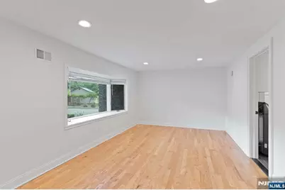 800 Winding Way, Westwood, NJ 07675 - Photo 10