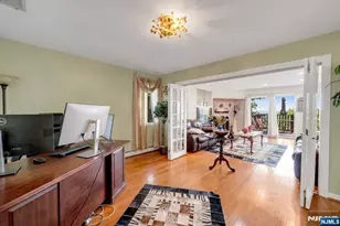 703 Stewart St, Ridgefield, NJ 07657 - Photo 8