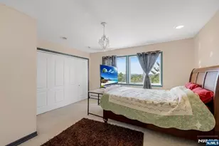 703 Stewart St, Ridgefield, NJ 07657 - Photo 34