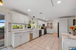 703 Stewart St, Ridgefield, NJ 07657 - Photo 12
