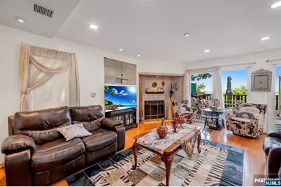 703 Stewart Street, Ridgefield, NJ 07657 - Photo 18