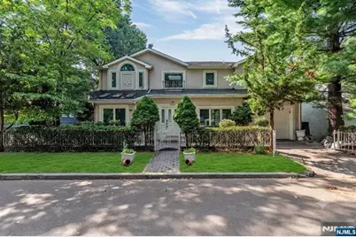 703 Stewart Street, Ridgefield, NJ 07657 - Photo 2