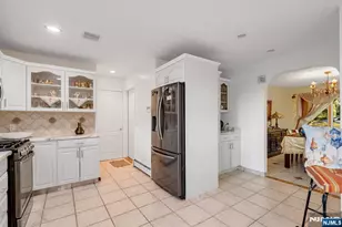 703 Stewart St, Ridgefield, NJ 07657 - Photo 14