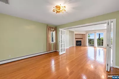 703 Stewart Street, Ridgefield, NJ 07657 - Photo 14