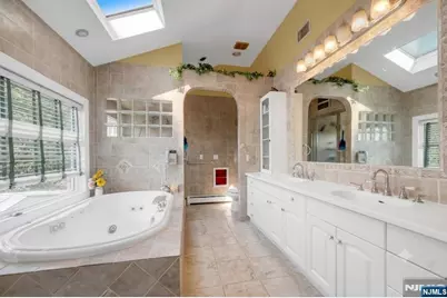 703 Stewart Street, Ridgefield, NJ 07657 - Photo 28