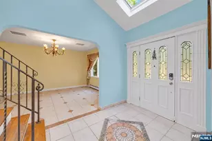 703 Stewart St, Ridgefield, NJ 07657 - Photo 6