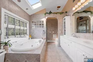 703 Stewart St, Ridgefield, NJ 07657 - Photo 28