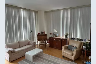 600 12th Street 909 #909, Palisades Park, NJ 07650 - Photo 4