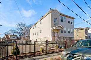 219-221 Clinton Pl, Newark, NJ 07112 - Photo 2