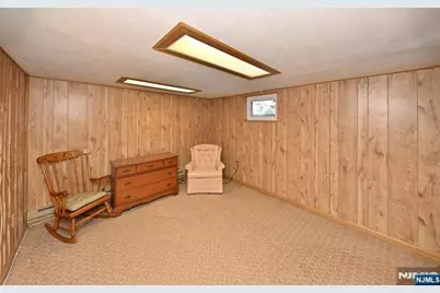 14-01 Floral Avenue, Fair Lawn, NJ 07410 - Photo 18
