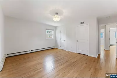 312 Glen Avenue, Palisades Park, NJ 07650 - Photo 26