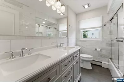 312 Glen Avenue, Palisades Park, NJ 07650 - Photo 18