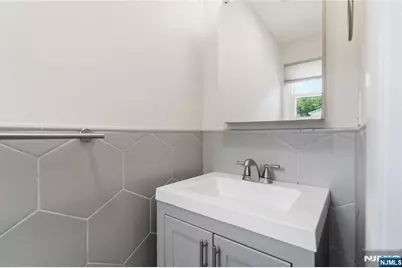 312 Glen Avenue, Palisades Park, NJ 07650 - Photo 28