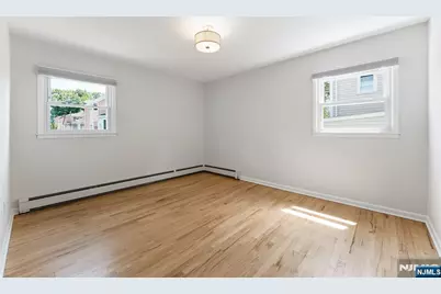 312 Glen Avenue, Palisades Park, NJ 07650 - Photo 22