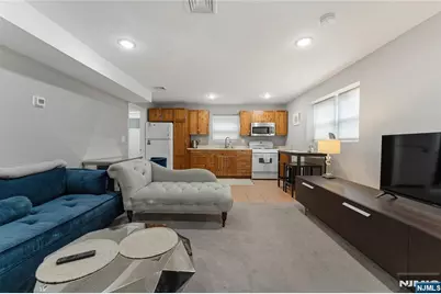 312 Glen Avenue, Palisades Park, NJ 07650 - Photo 40