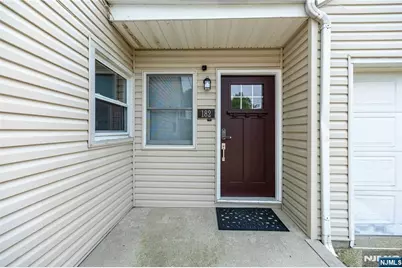 182 Coombs Drive, Paramus, NJ 07652 - Photo 6