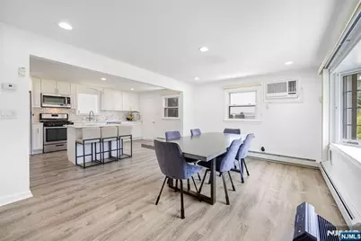 182 Coombs Drive, Paramus, NJ 07652 - Photo 20
