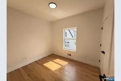 93 Melville Place, Irvington, NJ 07111 - Photo 12