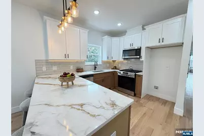 93 Melville Place, Irvington, NJ 07111 - Photo 10