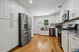 72 Sparrowbush Rd, Upper Saddle River, NJ 07458 - Photo 10