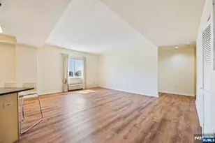 399 11th Street 301, Palisades Park, NJ 07650 - Photo 2