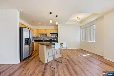 399 11th Street 301 #301, Palisades Park, NJ 07650 - Photo 6