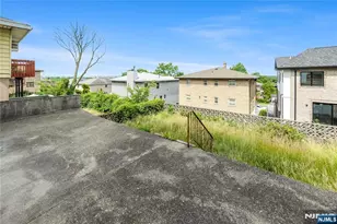 261 10th Street 1, Palisades Park, NJ 07650 - Photo 16