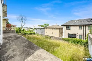 261 10th Street 1, Palisades Park, NJ 07650 - Photo 18
