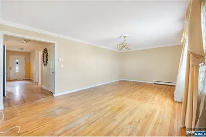 261 10th Street 1 #1, Palisades Park, NJ 07650 - Photo 4