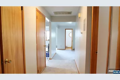 538 Hillside Street 2 #2, Ridgefield, NJ 07657 - Photo 22