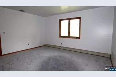 538 Hillside Street 2 #2, Ridgefield, NJ 07657 - Photo 10