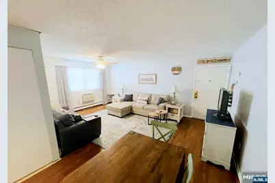 34 Wharfside Drive, Monmouth Beach, NJ 07750 - Photo 4