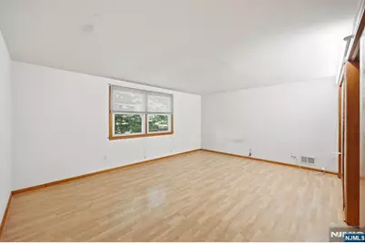 243 Woodland Avenue, River Edge, NJ 07661 - Photo 14