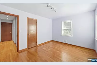 243 Woodland Avenue, River Edge, NJ 07661 - Photo 12