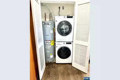 41 W Church Street 11 #11, Bergenfield, NJ 07621 - Photo 8