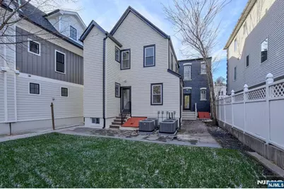 135 Forest Street 1R #1R, Montclair, NJ 07042 - Photo 12